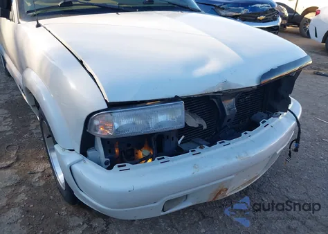 2001 Chevrolet S-10 Ls from USA, damaged, VIN 1GCCS19W918183034